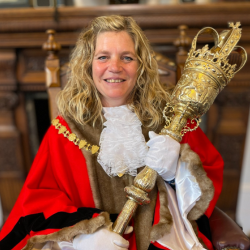 Mayor Kirstie Edwards