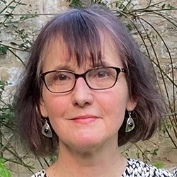Dr Anita Herle
