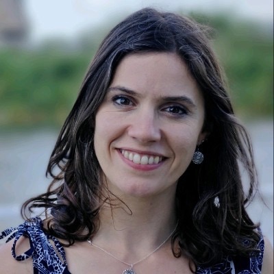 Dr Bernadette Devilat