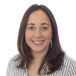 Dr Andrea Momblanch