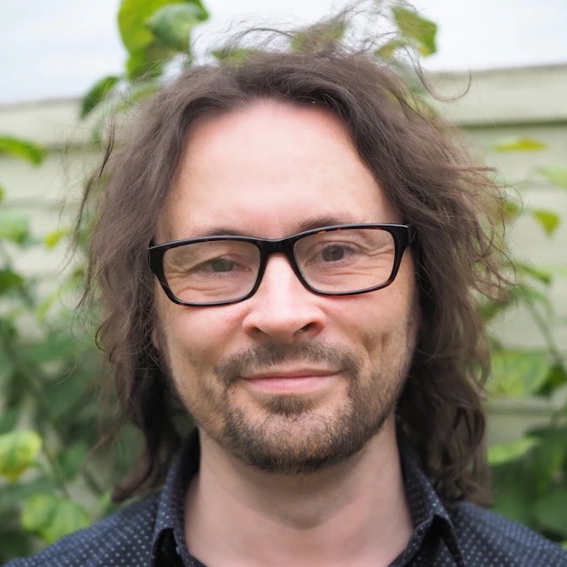 Dr Gareth Morgan