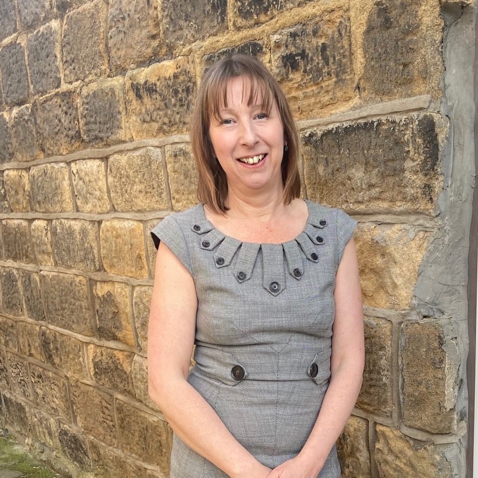 Dr Nicola James
