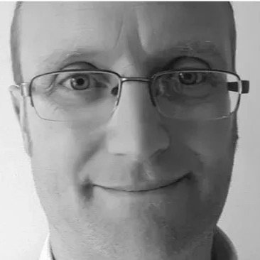 Dr Noel Longhurst