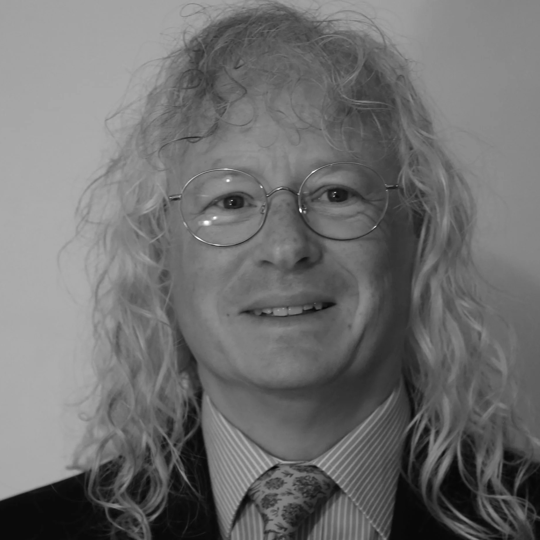 Dr Paul Rouse
