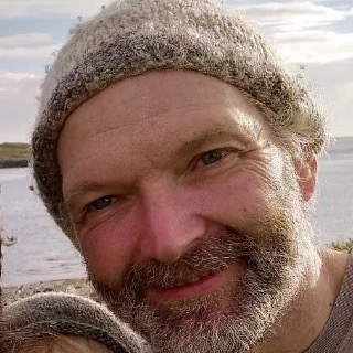 Dr Varyl Thorndycraft